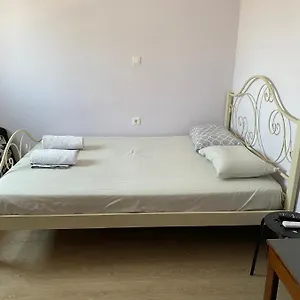 Private With A Beautiful Veranda , Héraklion Grèce
